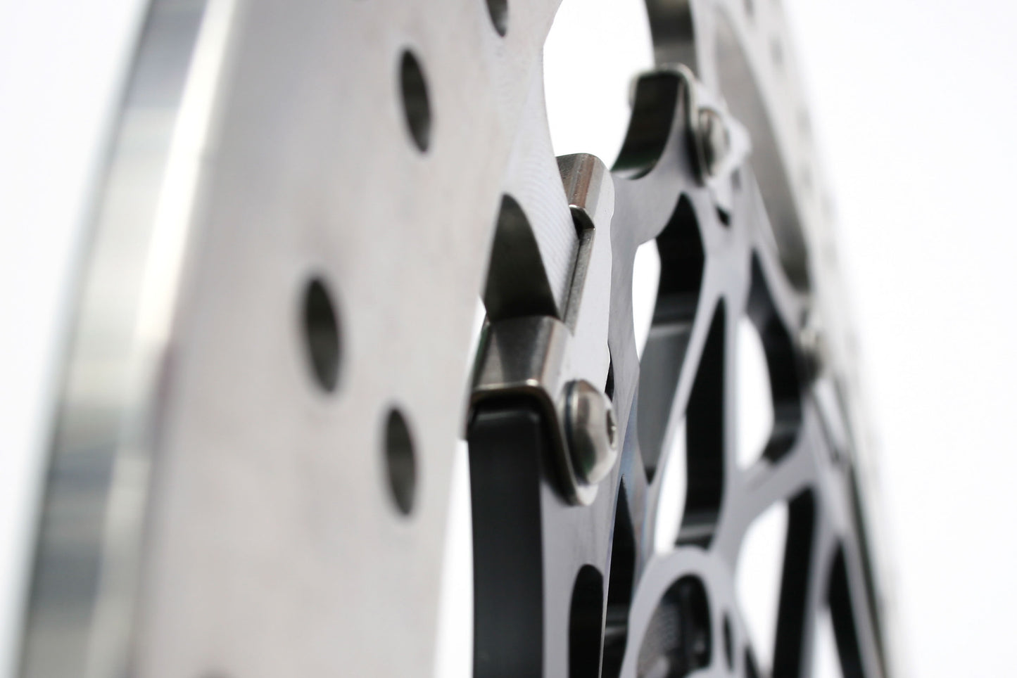 Floating "cross lock" front rotor - Suzuki